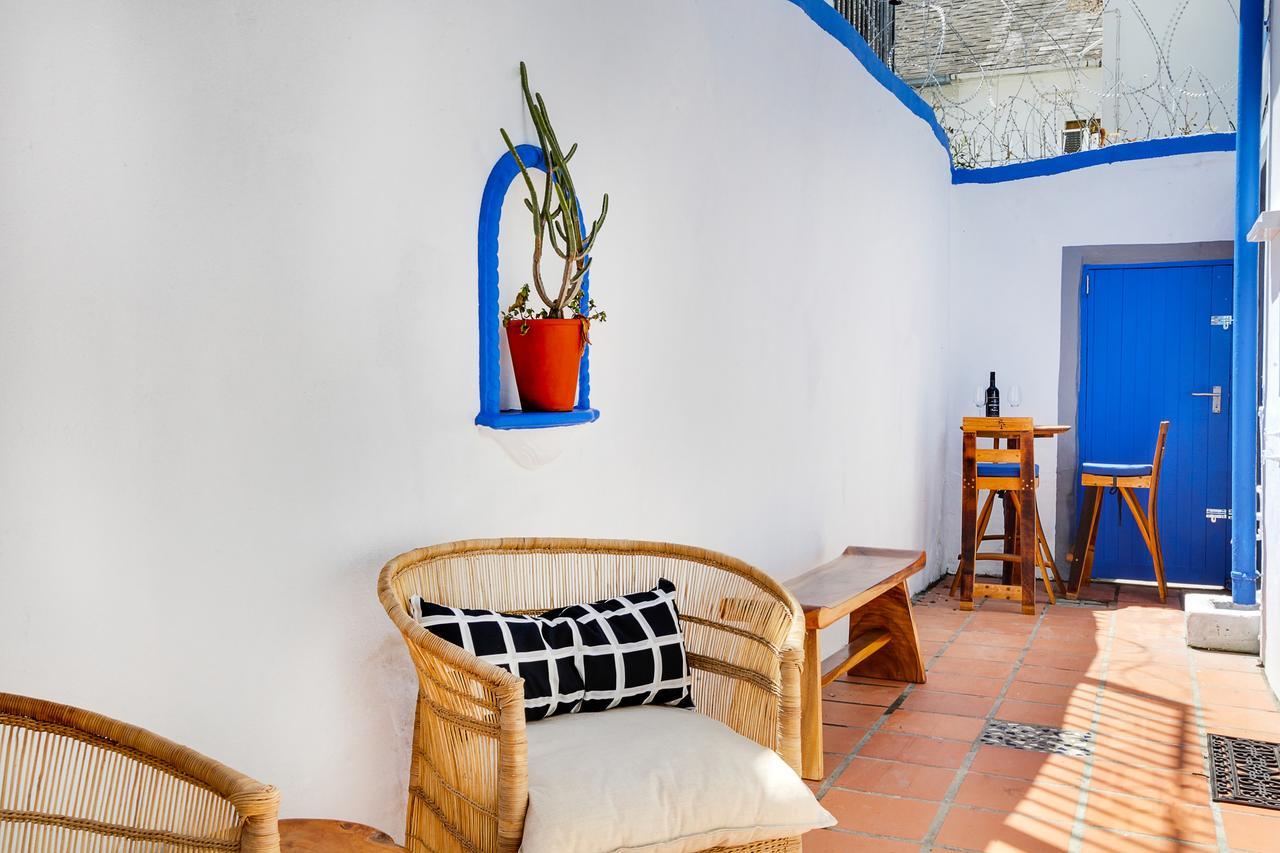 Backup-Powered Art Deco Cottage In De Waterkant เคปทาวน์ ภายนอก รูปภาพ