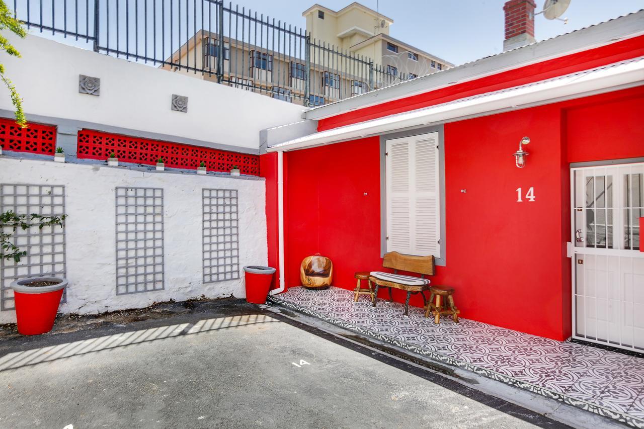 Backup-Powered Art Deco Cottage In De Waterkant เคปทาวน์ ภายนอก รูปภาพ