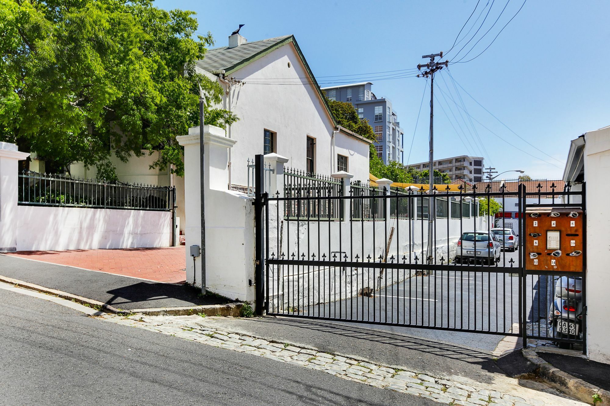 Backup-Powered Art Deco Cottage In De Waterkant เคปทาวน์ ภายนอก รูปภาพ